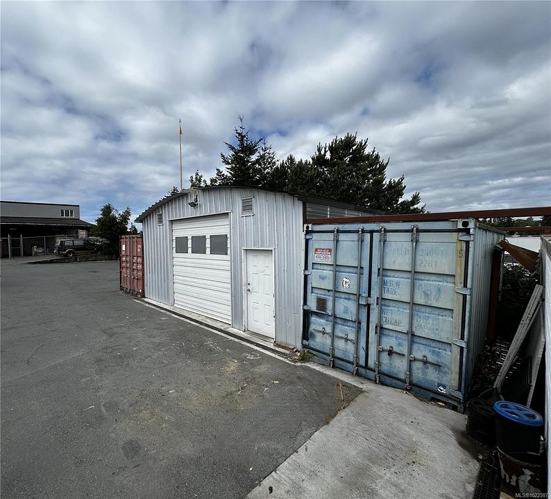 487 Burnside Road East, Victoria, BC
