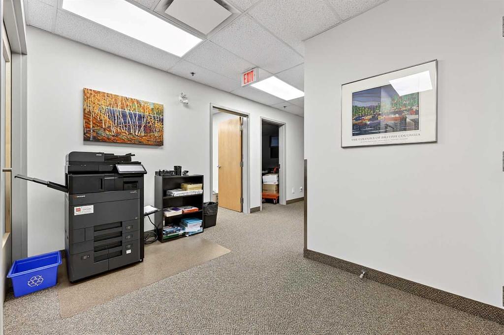 140 - 5700 1 Street Southwest, Calgary, AB