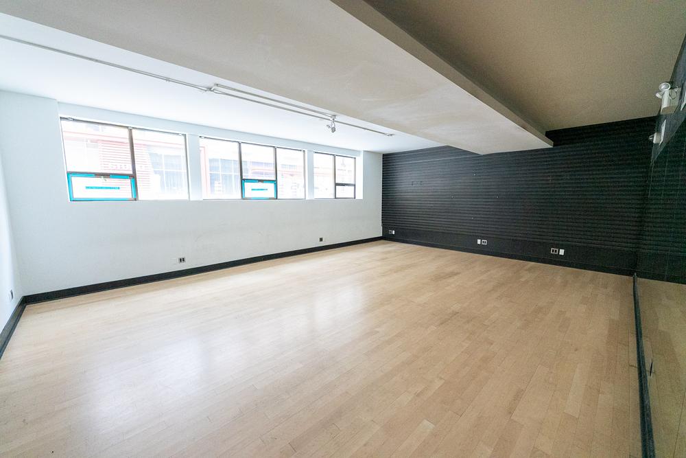 220 Richmond Street West, Toronto, ON