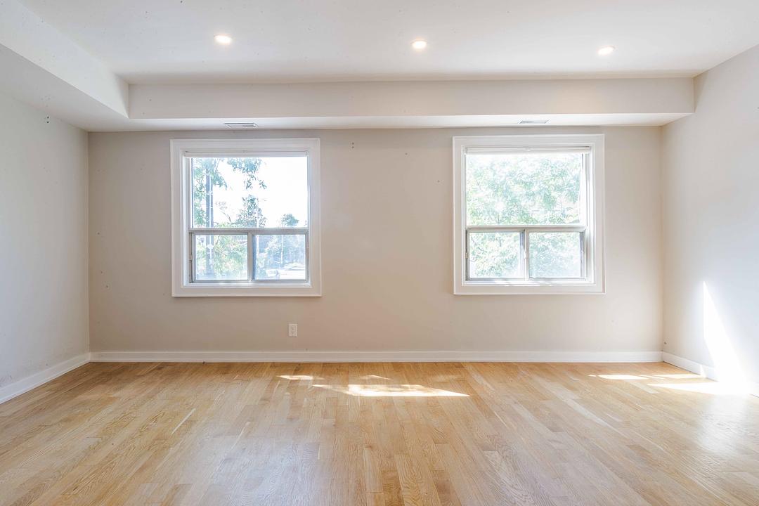 3187 Yonge Street, Toronto, ON