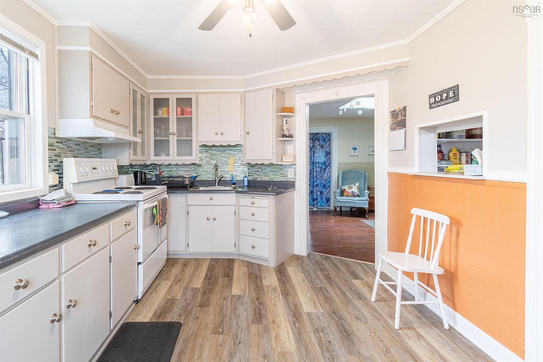 757 Victoria Road, Sydney, NS