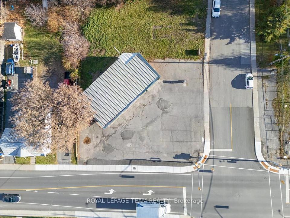12 Elgin Street East, Arnprior, ON