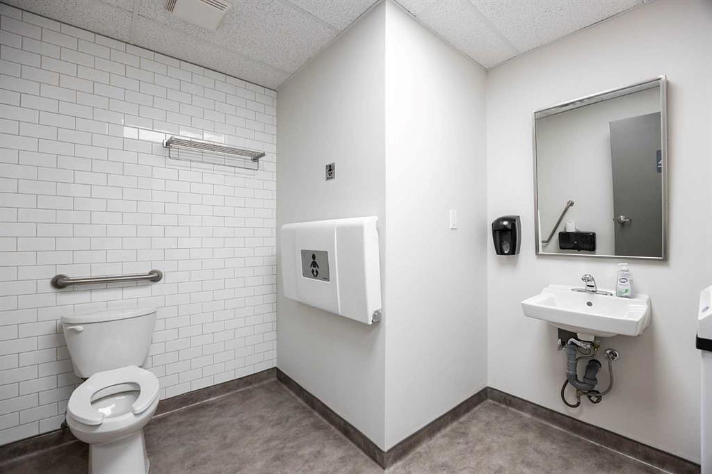 208 - 9401 Franklin Avenue, Fort McMurray, AB