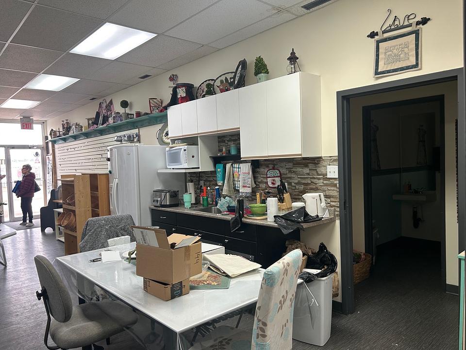 902 16 Street Southwest, Medicine Hat, AB
