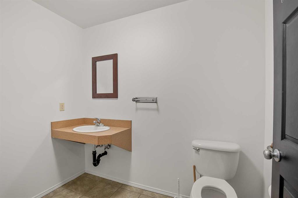 130 - 100 Kent Street, Red Deer, AB