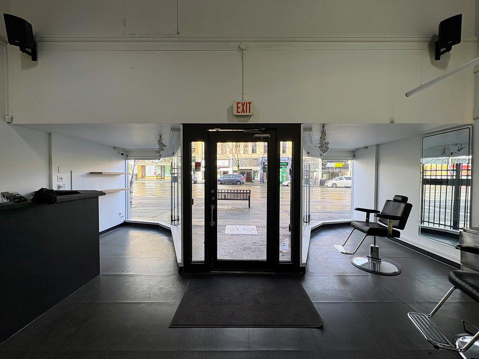 1317 Douglas Street, Victoria, BC