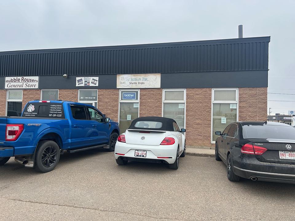 902 16 Street Southwest, Medicine Hat, AB