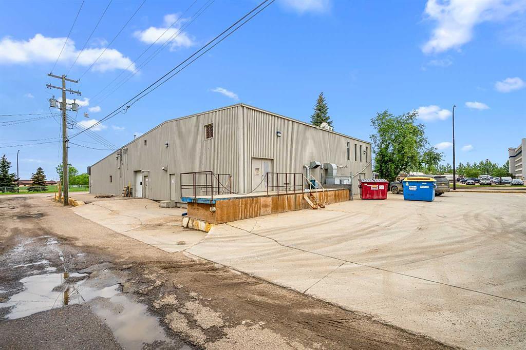 5402 44 Street, Lloydminster, AB