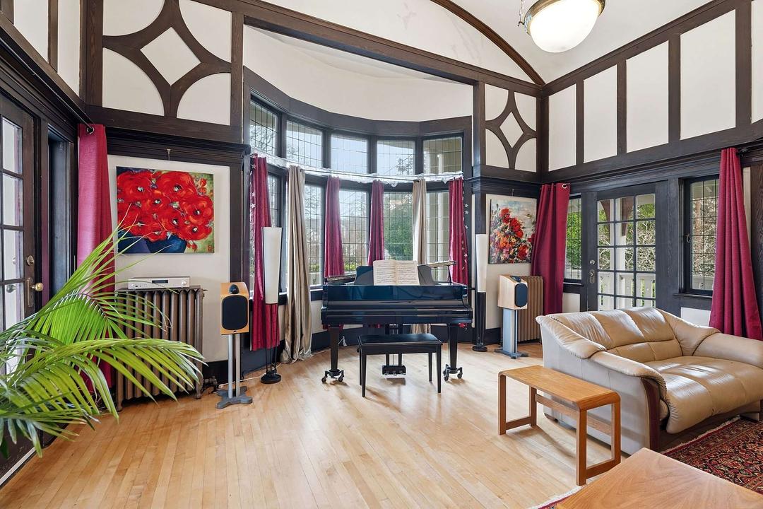2130 Central Avenue, Victoria, BC