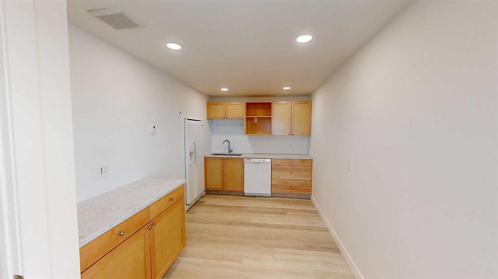 5 - 3954 30 Street North, Lethbridge, AB