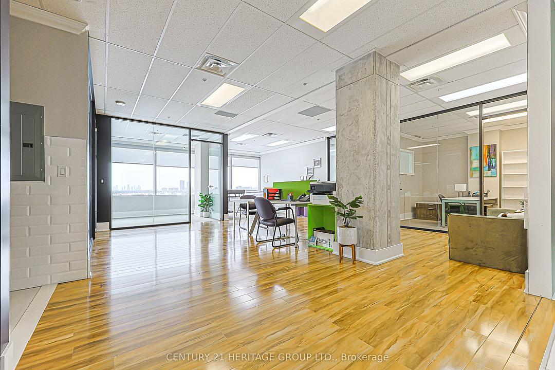 810-811 - 7191 Yonge Street, Markham, ON
