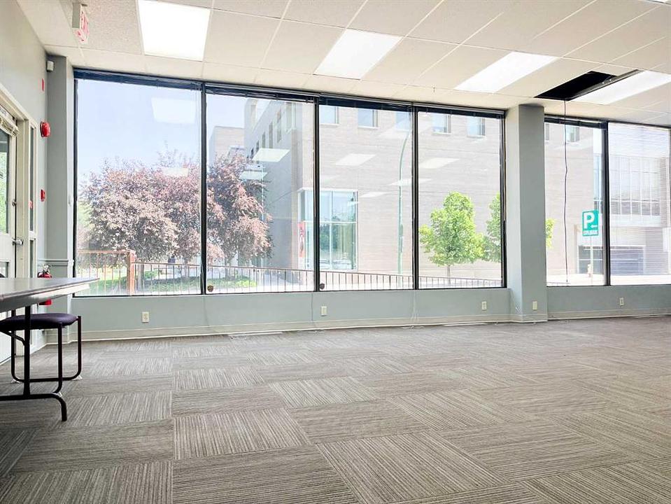 101 - 132 4 Avenue Southeast, Medicine Hat, AB