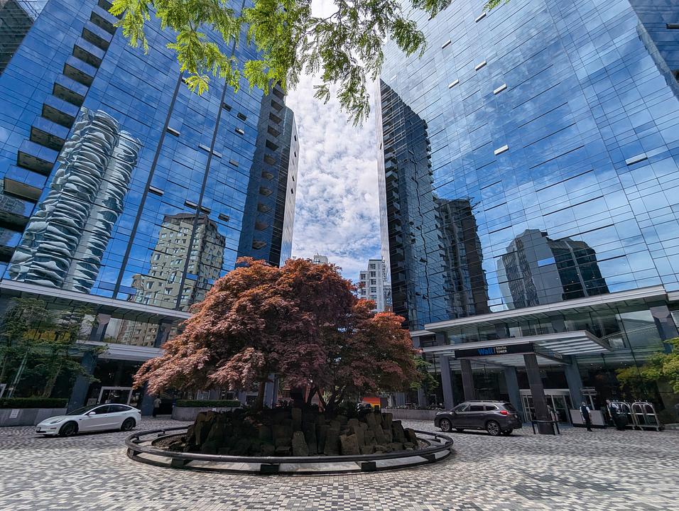 1087 Hornby St, Vancouver, BC