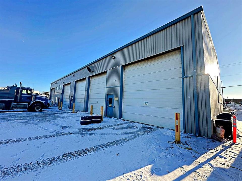 145 Macdonald Crescent, Fort McMurray, AB