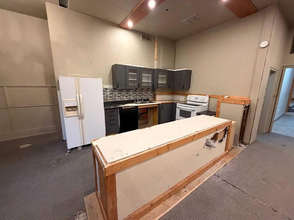 416 Caradoc Avenue, Carbon, AB