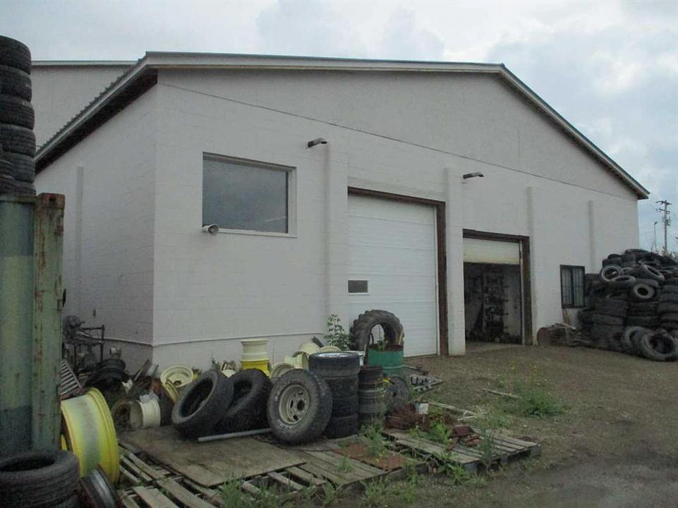 404 1 Street Southwest, Manning, AB