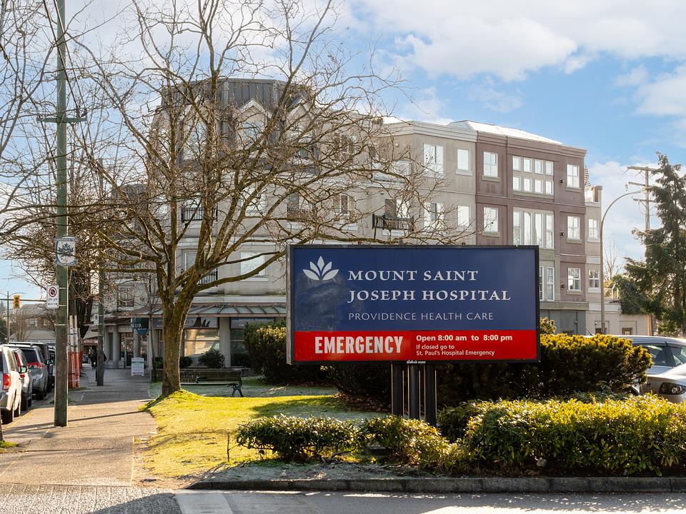 103/104 - 103/104, 470 Kingsway, Vancouver, BC