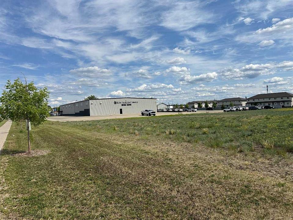 10103 124 Avenue, Grande Prairie, AB