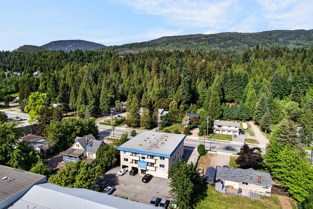 2241 Columbia Avenue, Castlegar, BC