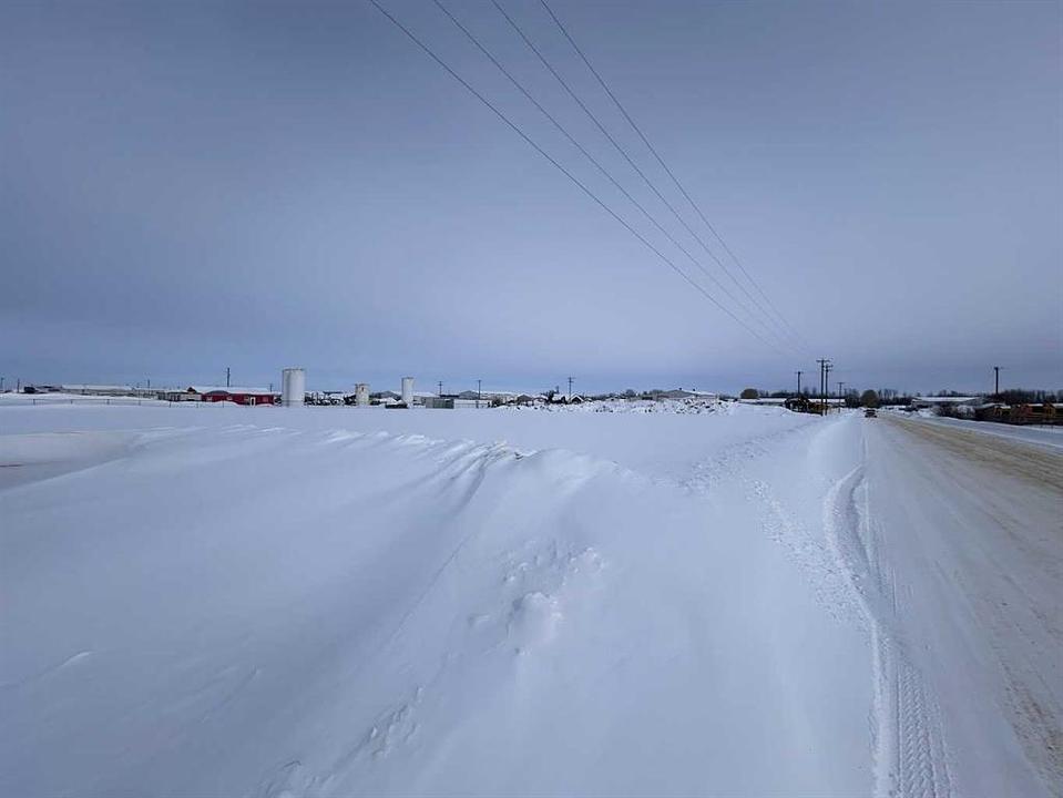 9801 99 Street, La Crête, AB