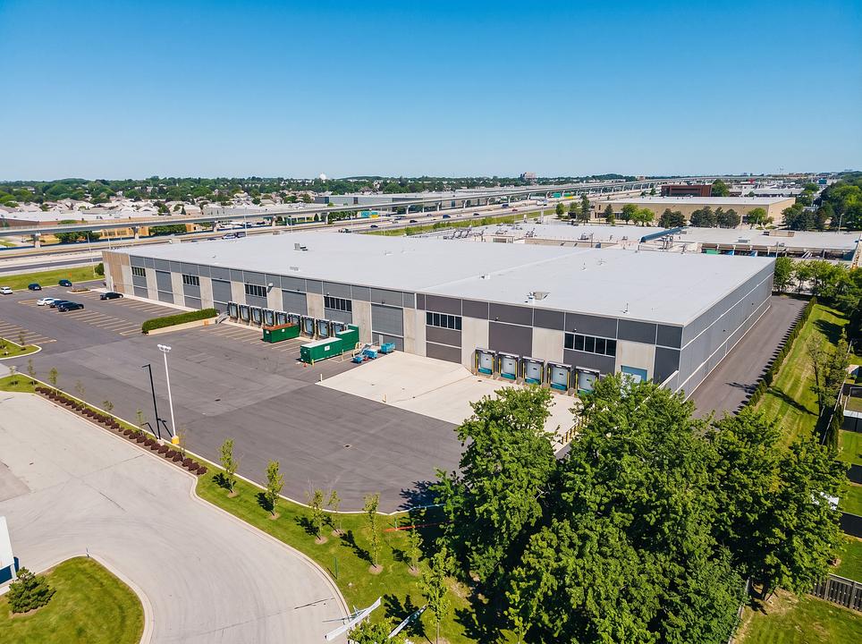17550 Route Transcanadienne, Kirkland, QC