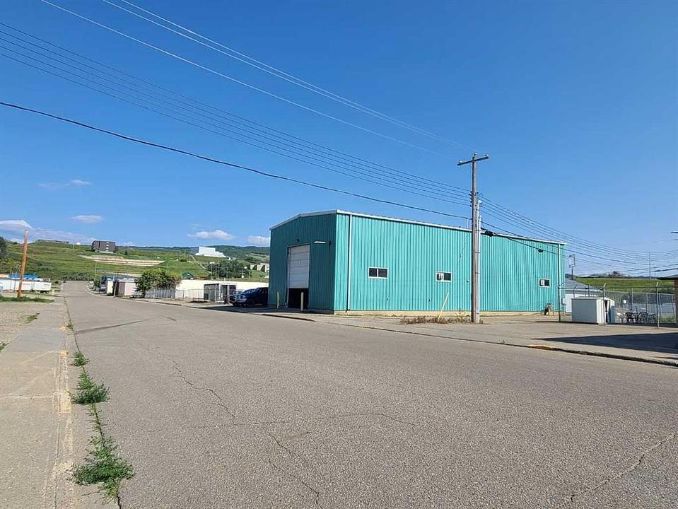 9519 90 Avenue, Peace River, AB