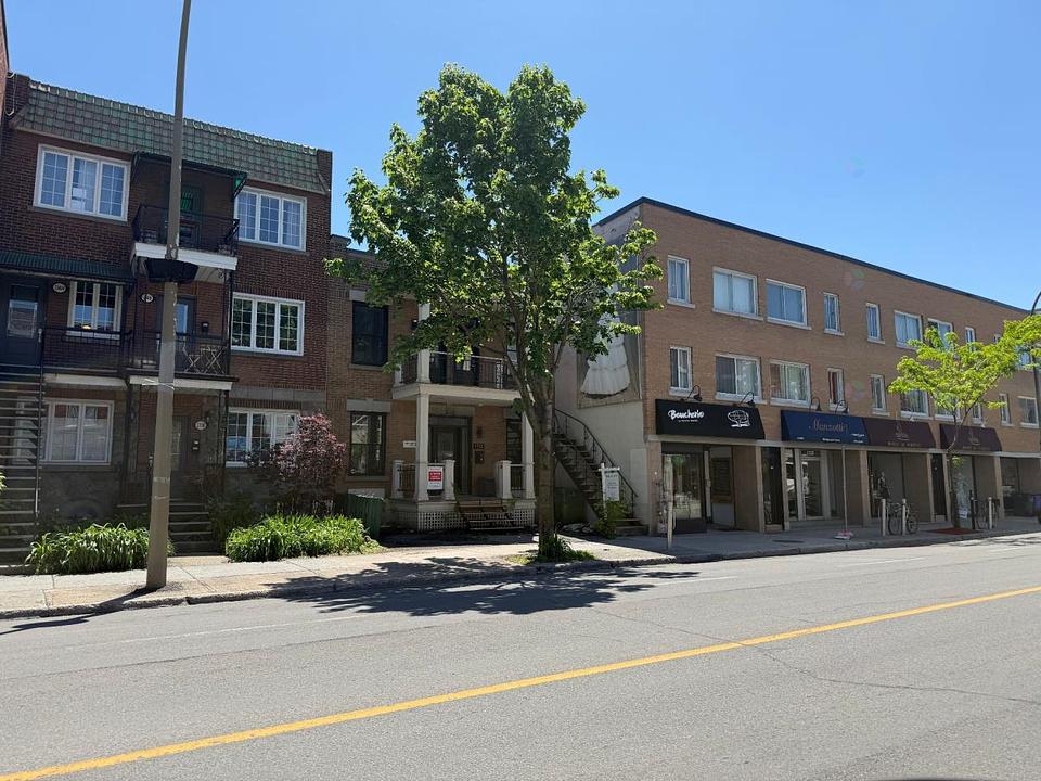 ENITRE BUILDING - 1332 Rue Beaubien Est, Montréal, QC