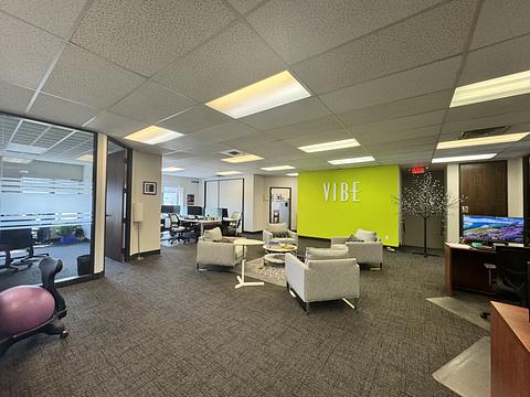 5407 Eglinton Avenue West, Mississauga, ON