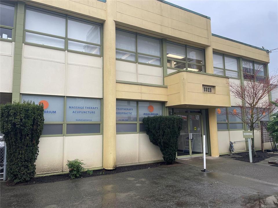 #100 - 1121 Yates Street, Victoria, BC