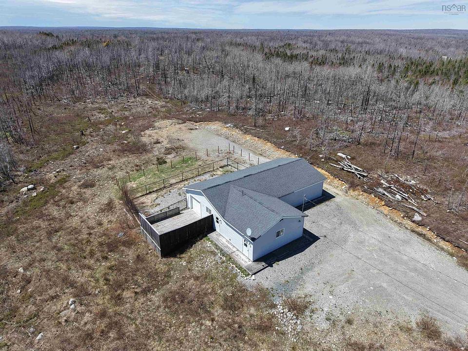 128 Beach Road, Shelburne, NS