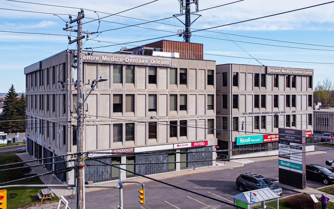 2555 Saint Joseph Boulevard, Ottawa, ON