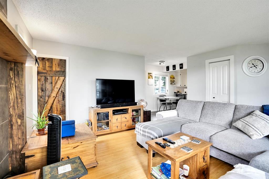8-1415 sec 582 Highway, Didsbury, AB