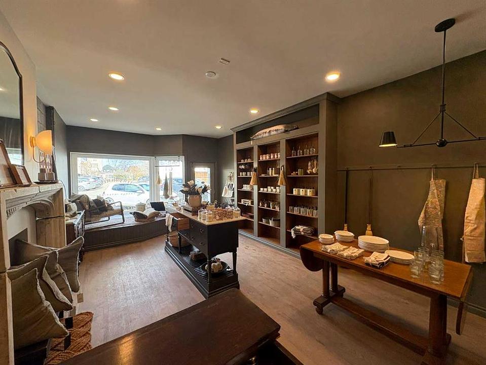 2021 19 Avenue, Didsbury, AB