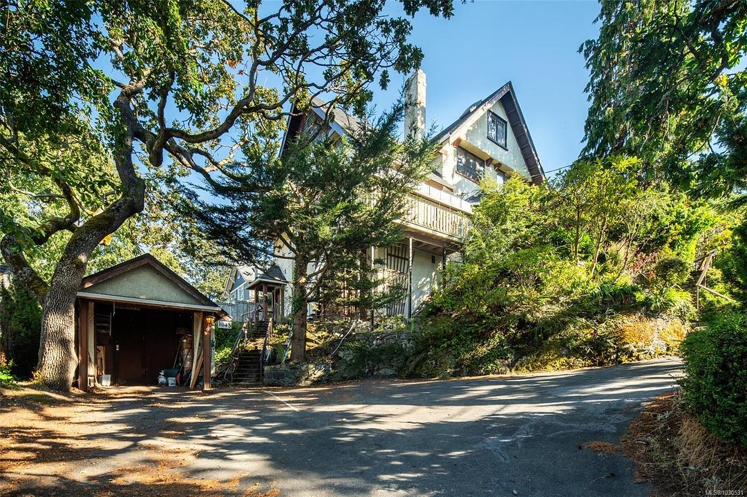 1043 Belmont Avenue, Victoria, BC