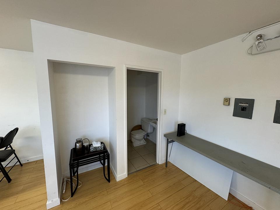 359 Lynn Ave, North Vancouver, BC