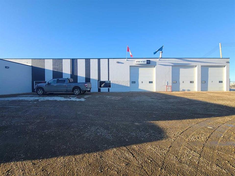 7810 102 Avenue, Peace River, AB