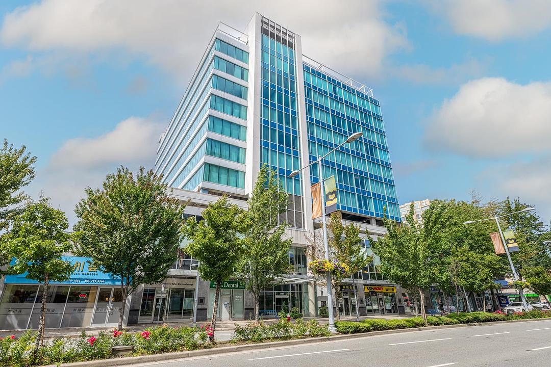 629-6081 Number 3 Road, Richmond, BC