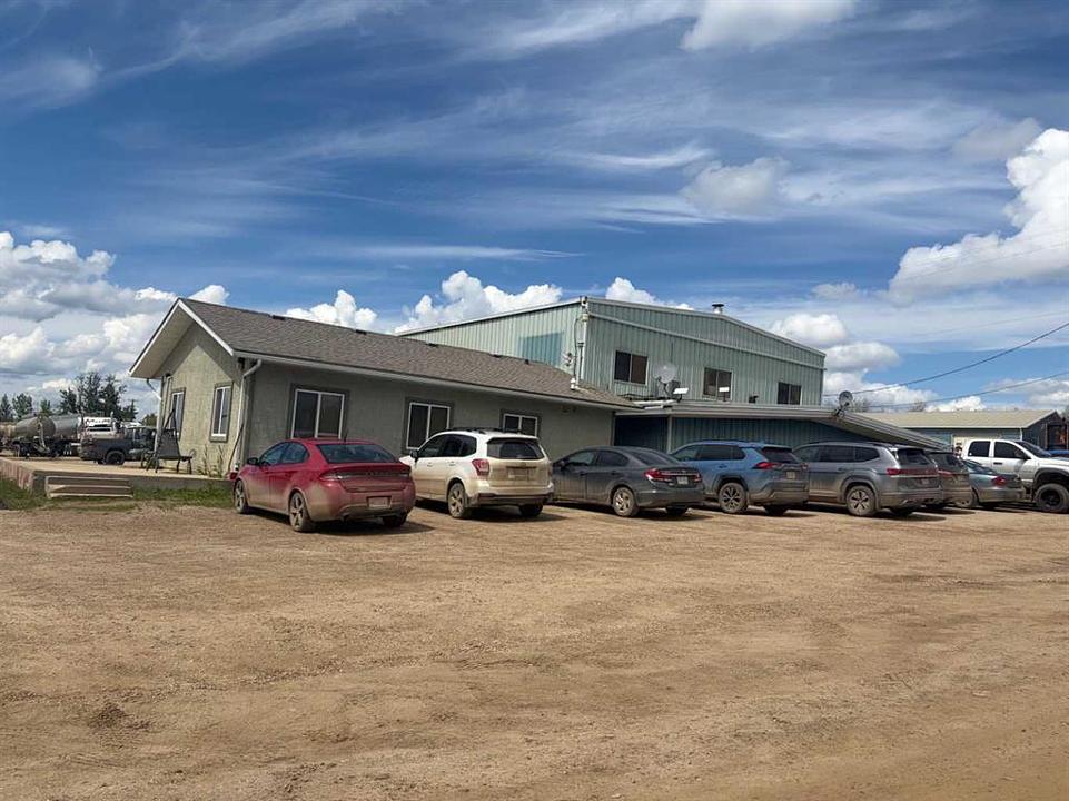 300 1B Avenue, Fox Creek, AB