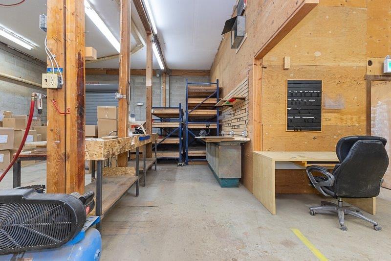2265 West Railway Street, Abbotsford, BC