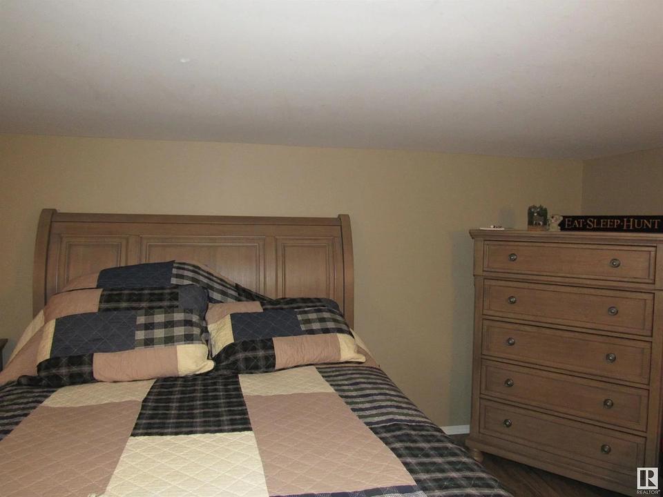 5023 50 Street, Barrhead, AB