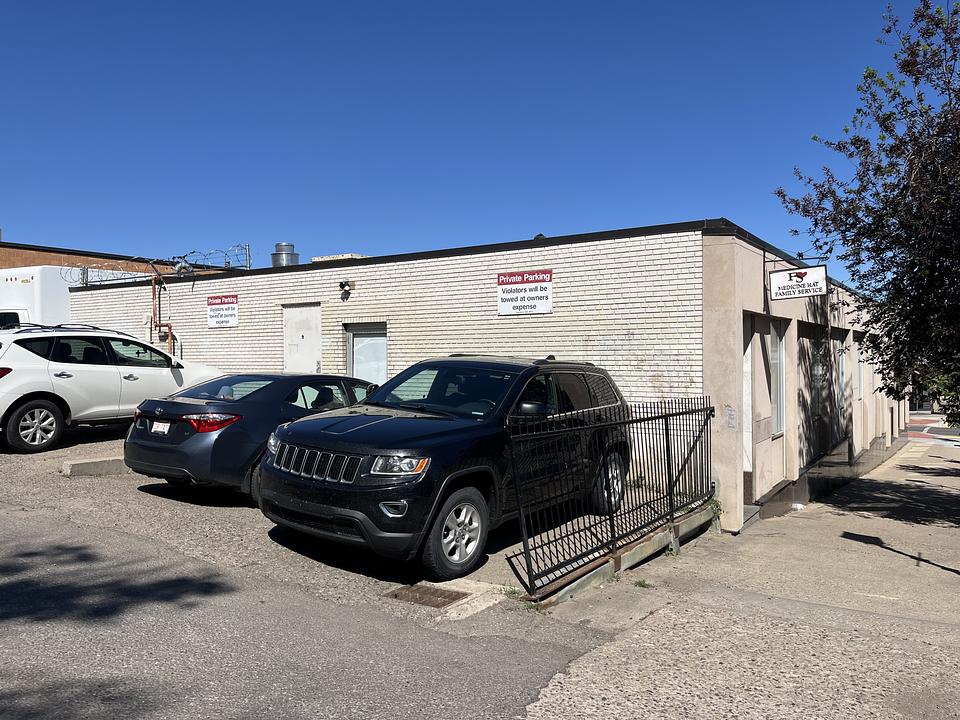 477 3rd Street Southeast, Medicine Hat, AB