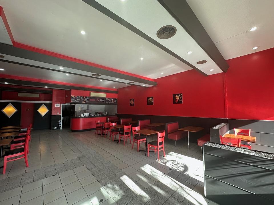 2 - 8523-8527 Boulevard Saint-Laurent, Montréal, QC