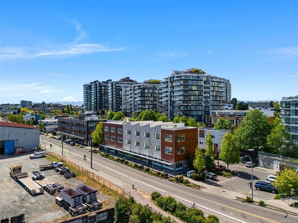 300-305 - 388 Harbour Road, Victoria, BC