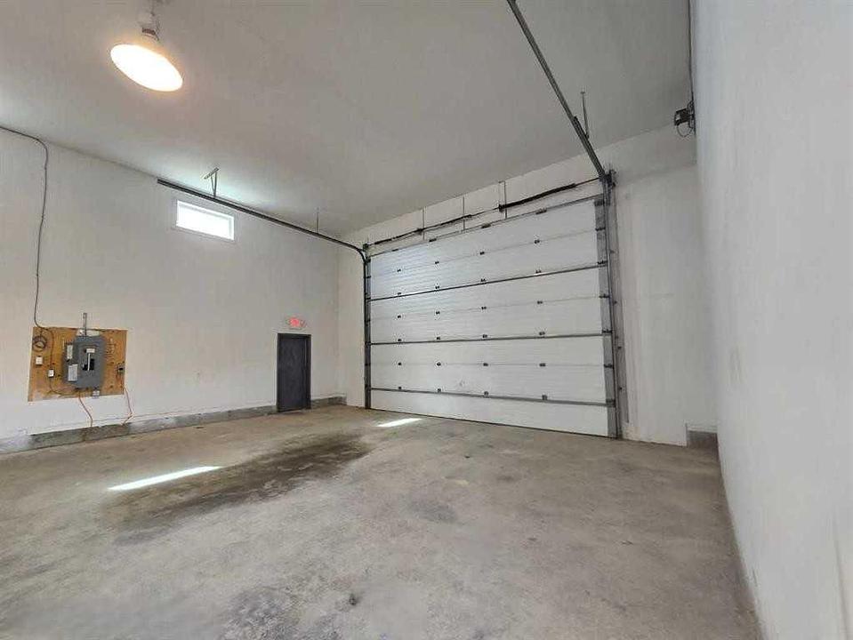 111 - 5 Bayside Place, Strathmore, AB