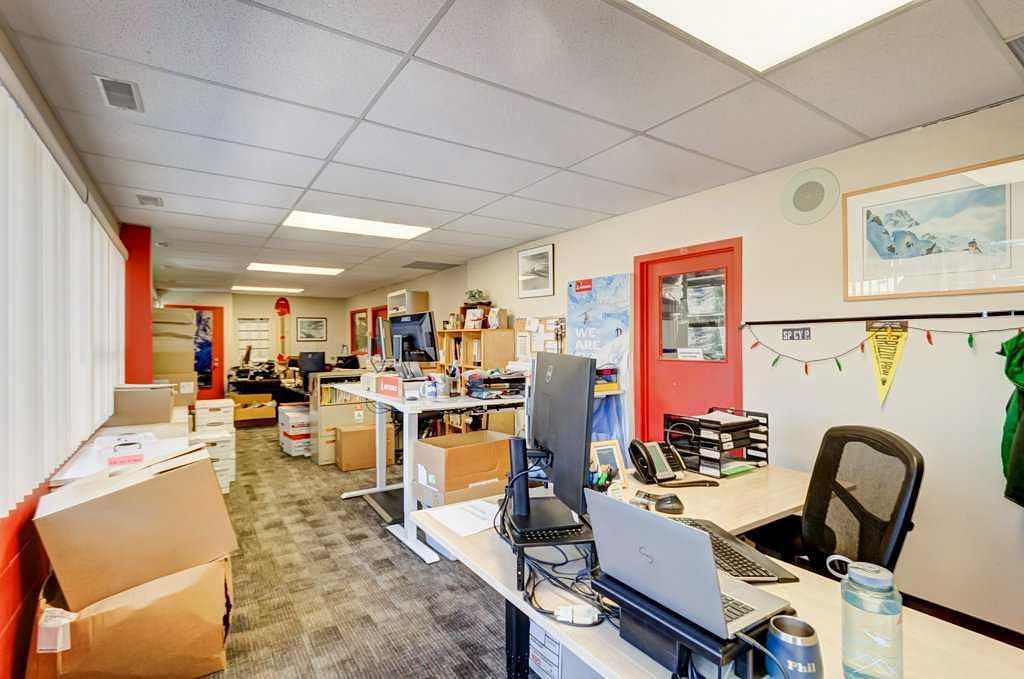 106 - Jay Street, Banff, AB