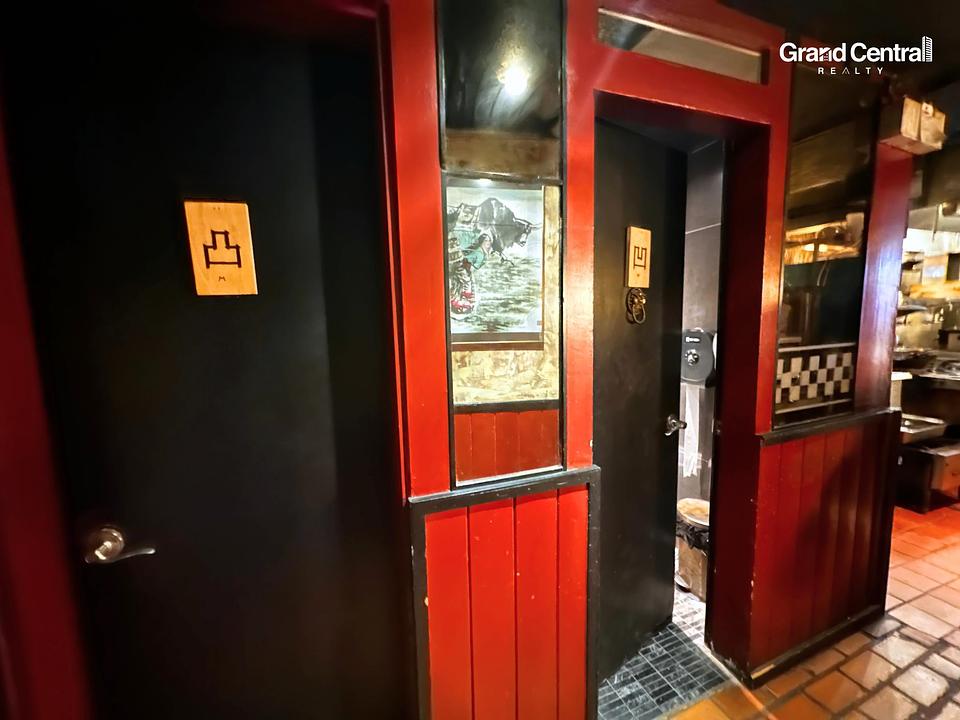 1074 Denman Street, Vancouver, BC