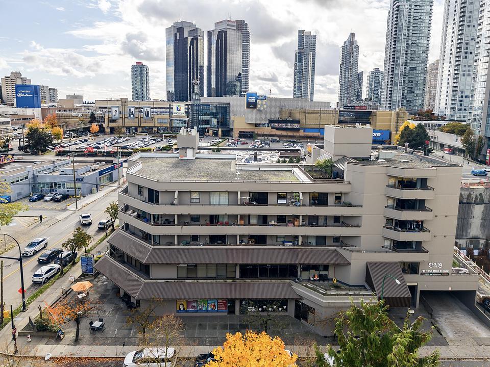 108 - 6125 Sussex Avenue, Burnaby, BC