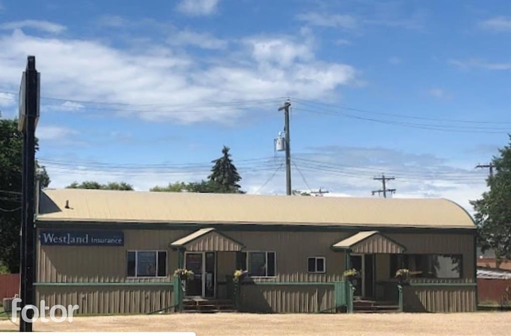 5200 - 50 Street, High Prairie, AB