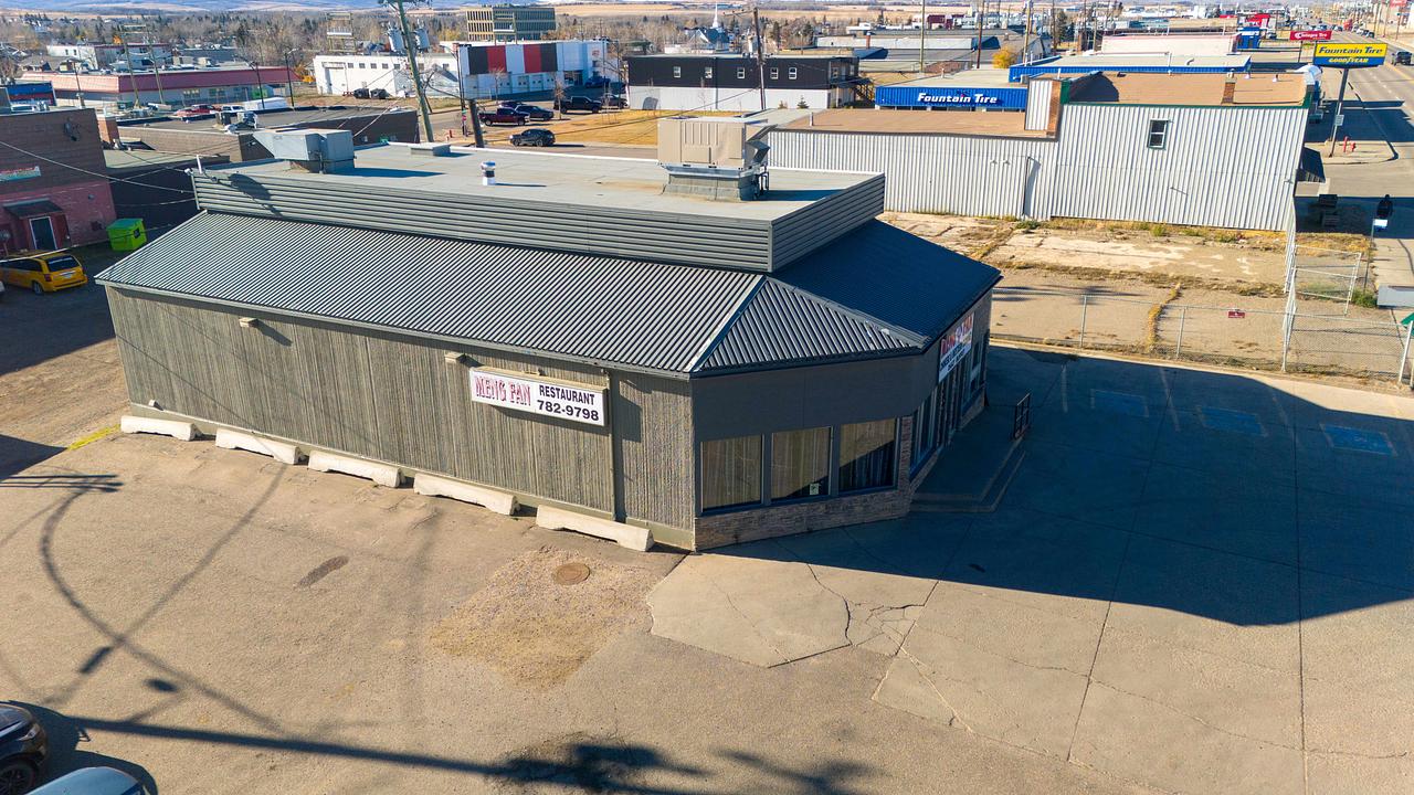 1025 Alaska Avenue, Dawson Creek, BC