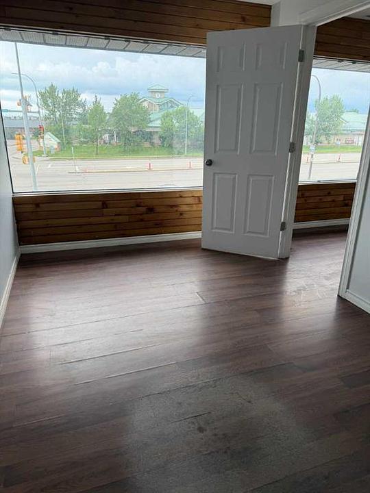 212 - 9823 116 Avenue, Grande Prairie, AB